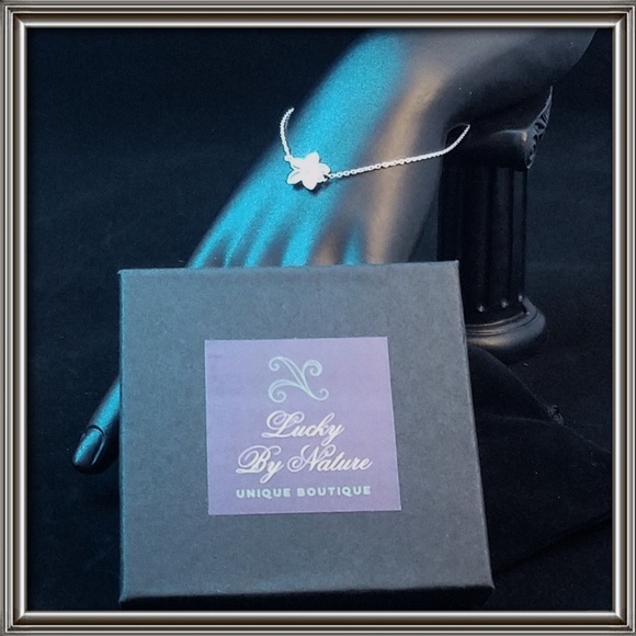 Delicate Plumeria flower sterling silver bracelet. - Picture 2 of 4